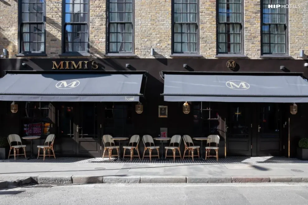 Mimi’s Hotel Soho to Heathrow Airport with Minicab Services